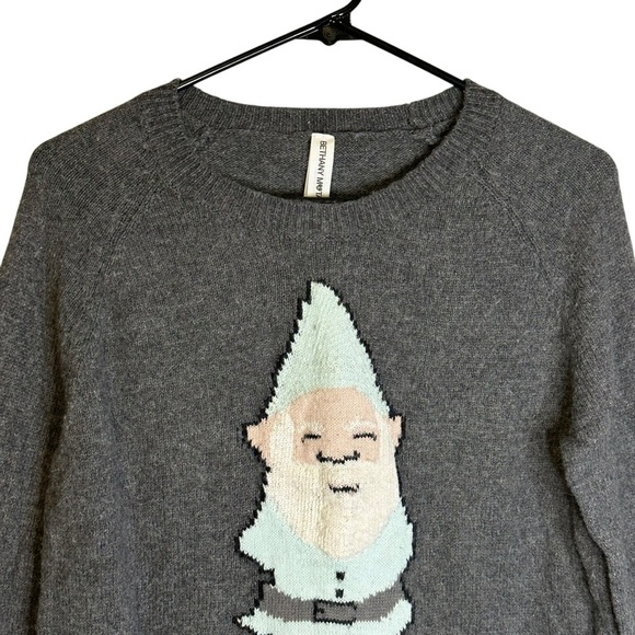 Bethany‎ Mota Gnome Sweater Gray Crew Neck Womens M Christmas Holiday Cozy Soft - Picture 3 of 11